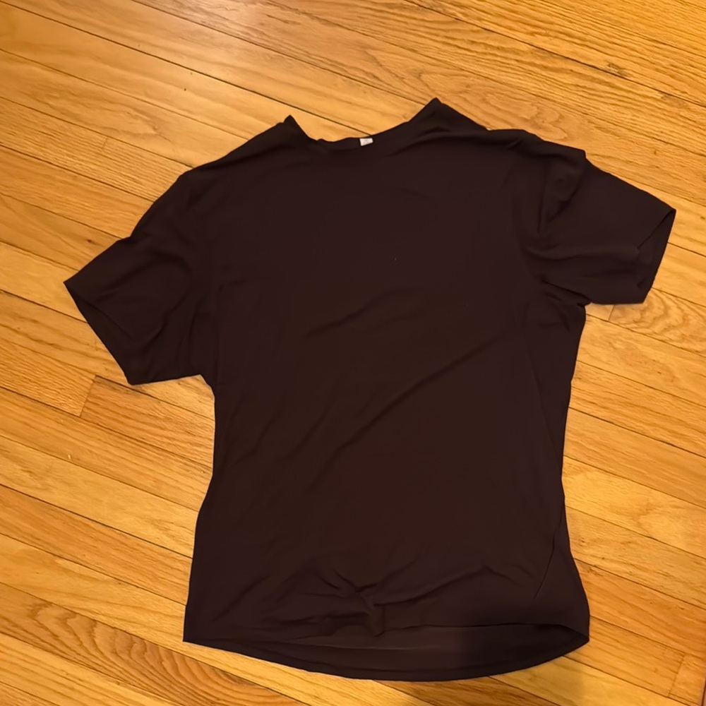 Size Large Men's Lululemon Workout Shirt
